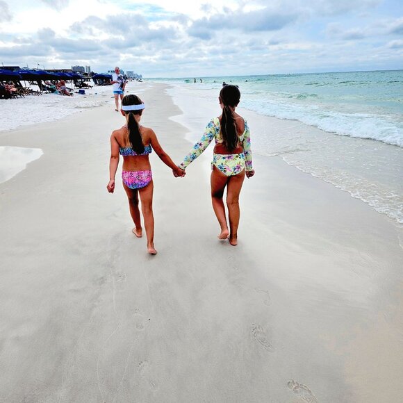 Meet your Posher, Brittany - Picture 1 of 1